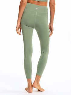 Pockets are everything. Work up a sweat in our Rita Leggings, constructed with flat lock seams and made from our recycled eco power performance fabric. Featuring four-way-stretch, side pockets and interior stash pocket, this legging is the ultimate in sculpting, function and comfort. Made to move with you, these are the perfect leggings to run, stretch, twist and bend in through any workout. Perfect Leggings, Best Leggings, Active Leggings, Raw Denim, High Rise Leggings, Best Yoga, Womens Size Chart, Active Women, Performance Fabric