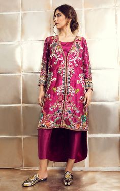 Purple Color Jacket Suit with Pakistani Pant – Panache Haute Couture Bridal Jewellery Earrings, Pakistani Designer Suits, Designer Suit, Jacket Suit, Patiala Salwar, Handwork Embroidery Design, Pakistani Designers, Pakistani Suits, Embroidery Suits