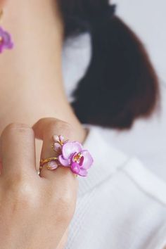 Phalaen Purple Ring Ring Jewelry Flower, Iris Flower Jewelry, Peridot And Amethyst Ring, Spring Wedding Flower Ring, Pink Flower Ring For Spring Wedding, Spring Wedding Pink Flower Ring, Delicate Flower Ring For Promise, Delicate Pink Flower Ring For Wedding, Flower Shaped Ring For Wedding And Mother's Day