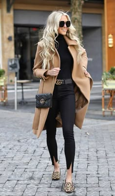 2020 Clothes, Edgy Fashion Outfits, Fall Fashion Coats, Fashion Blogger Outfit, Casual Outfit Inspiration, Blogger Outfits, Fashion Queen, Fashion Trends Winter, Mode Casual