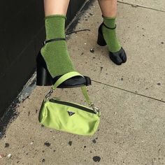 Heels Socks Aesthetic, Catty Noir, The Cardigans, Estilo Indie, Bag Prada, Llbean Backpack, Grunge Style