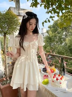 Girls Casual Dresses, Bustier Dress, Maxi Dress Evening, Vintage Elegant, Lolita Dress, Cream Dress, Casual Girl, Pretty Dresses, Puff Sleeves