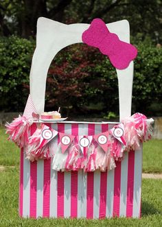 Hello Kitty Party Party Apartment, Party Hello Kitty, Hello Kitty Ideas, Kitty Birthday Party Ideas, Hello Kitty Birthday Party Ideas, Hello Kitty Birthday Theme, Hello Kitty Invitations