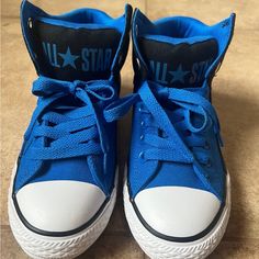 Blue High Top Converse. Size 4 In Big Kids. I Normally Wear A 6 Women’s And They Fit Me Just Not The Width. I Think These Are More Of A 5.5 In Women’s. Brand New No Box Just Tried On. Converse Lace-up Sneakers For School, Converse Shoes Blue, Blue High Tops, High Top Converse, Kids Converse, Easy Trendy Outfits, Shoes Blue, Swag Shoes, Room Stuff