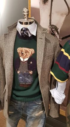 Embroidery For Men, Preppy Man, Preppy Boys, Bear Embroidery, Preppy Mens Fashion, Preppy Men, Types Of Fabric, Ivy Style, Ralph Lauren Pullover