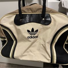 Off White And Black Vintage Adidas Bag Adidas Duffle Bag, Adidas Bag, Adidas Bags, Bags Vintage, Vintage Adidas, Black Vintage, Black Backpack, Womens Tote Bags, Adidas Women