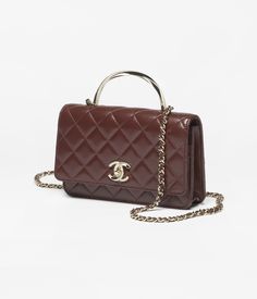 Build Wardrobe, Bags Wishlist, Fantasy Crown, Luxe Handbags, Moda Chanel, Dream Bags, Mommy Bag, Fashion Chanel, Chanel Official