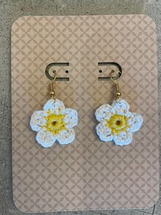 Handmade crochet daisy earrings made from 100% cotton, with gold coloured hooks. These cute earrings are absolutely adorable!  Free UK delivery Crochet Boho, Crochet Daisy, Daisy Earrings, Earrings Boho, Cute Earrings, Boho Earrings, Handmade Crochet, Crochet Projects, Jewelry Earrings Dangle