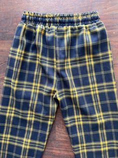 Vintage plaid pants, soft material with a stretchy waistband. Fits Women's size Medium best Yellow Plaid Pants Outfit, Plaid Comfy Pants, Yellow Check Pattern Pants, Vintage Plaid Pants, Yellow Plaid Pants, Plaid Pajamas Bottoms, Womens Capris, Yellow Plaid, Vintage Plaid