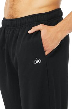 We’re all about the Accolade Sweatpant — it’s a super soft, leveled-up classic with a chrome Alo logo detail and powerful, performance tech for studio & street. Wear it in cold weather with a bold jacket and transition to warmer weather with slides. Soft fleece fabric For chill time or to-and-from Designed to work from studio to street Wear-tested by our in-house team for the perfect fit Accolade Sweatpant in Black, Size: Medium | Alo Yoga® Black Athleisure Sweats For Everyday, Black Relaxed Fit Activewear, Black Joggers With Elastic Waistband For Loungewear, Black Sporty Sweats For Everyday, Black Comfort Waistband Sweatpants, Black Comfortable Sweatpants With Comfort Waistband, Casual Everyday Black Sweats, Casual Black Sweats For Everyday, Black Sweatpants With Comfort Waistband