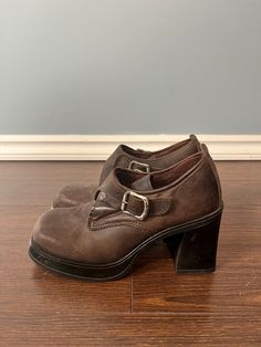 "Stunning 90s brown leather chunky heels! Size 6 US Women's / 37 Brand - Stone Ridge by Aldo Era - 90s Great Vintage Condition (FLAW - some minor wear on the buckle and the heels) Made in Italy Measurements: Insole - 9\" Outsole - 9.5\" Heel height - 3.25\" Width (ball of foot) - 4\" Please let me know if you have any questions!" Vintage Chunky Platform Heels With Closed Toe, Brown Pointed Toe Heels With Chunky Platform, Brown Chunky Platform Heels With Pointed Toe, Brown Mary Jane Heels For Fall, Vintage Chunky Platform Heels With Block Heel, Vintage Block Heel Heels For Fall, Vintage Block Heels For Fall, Retro Chunky Platform Heels For Fall, Retro Brown Heels With Block Heel