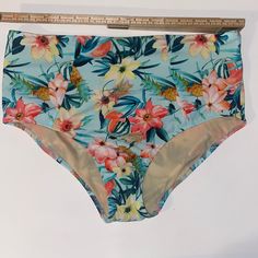 Elomi Swim Bottoms Floral Nwt Size 12 Aloha Pattern Blue Tropical Print Bottoms For Spring, Blue Floral Print Bottoms For Pool, Light Blue Floral Print Bottoms For Vacation, Vacation Light Blue Floral Print Bottoms, Floral Print Beach Briefs, Swim Bra, Black Tankini, Women Bathing, Printed Swim