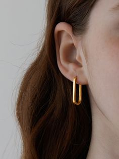 Gold Paperclip Hoop Earrings As Gift, Minimalist Paperclip Hoop Earrings For Gift, Everyday Paperclip Ear Wire Earrings, Everyday Paperclip Shaped Earrings With Ear Wire, Trendy Everyday Paperclip Earrings, Trendy Paperclip Earrings As Gift, Trendy Paperclip Earrings For Gift, Trendy Paperclip-shaped Earrings As Gift, Minimalist Paperclip Hoop Earrings For Everyday