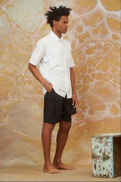 From 'City Center Bees' collection, a shirt with a longer pocket. You can combine it with 'Edinburgh' pants, with 'Venice' zip culotte or with 'San Francisco' shorts. . Name: 'Porto' . Colors: available in Black and White . Sizes: S ~ chest up to 106cm (41.5 inches) M ~ chest up to 110cm (43 inches) L ~ chest up to 114cm (45 inches) XL ~ chest up to 118cm (46.5 inches) . Model's height: 1.88cm / 6′ 2" . Materials: cotton 100% (crinkle effect) Oversized Short Sleeve Shirt With Pockets For Summer, Oversized Short Sleeve Shirt With Pockets For Spring, Casual Spring Tops With Multiple Pockets, Modern Short Sleeve Shirt With Pockets For Summer, Unstructured Short Sleeve Shirt With Pockets, Casual Shirt With Patch Pockets For Summer, White Short Sleeve Shirt With Patch Pockets, Casual Summer Shirt With Patch Pockets, Modern Short Sleeve Shirt With Pockets