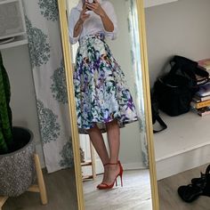 Reposhing This Item I Purchased From @Nellieb2020. Loved It, But Ready To Rotate For Something New. Questions? Leave A Comment Below! Hm Skirt, Women Skirts Midi, Floral Skirt, Midi Skirt, H&m, Womens Skirt, Size 6, Skirt, Grey