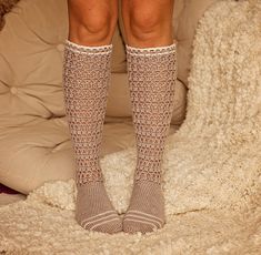 This is a PATTERN for crocheted Back to School Socks! Price is for pattern only and NOT FOR THE FINISHED ITEM. Language: English only These beautiful socks feature a lace cuff to provide a perfect fit and interesting texture. Do you like knitted socks, but you hate working with 5 needles? The good news are - you can crochet them! A pair of crocheted socks will be a wonderful gift for yourself and your loved ones! These will be perfect as boot socks too! Skill level: easy/intermediate Sizes Patte Crochet Socks Tutorial, School Socks, Magnolia Dress, Knit Slippers, Flower Socks, Crochet Cowl Pattern, Diy Socks, Sock It To Me, Socks Pattern