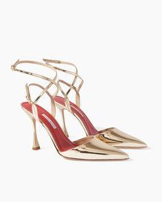 Rose Gold Accessories, Evening Dinner, Strappy Pumps, Design Shoes, Shades Of Gold, Church Outfits, Gold Accessories, Dream Shoes, Carolina Herrera