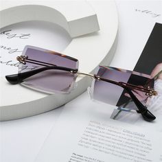 Gender : WOMEN Lenses Material : Plastic Style : Rimless Department Name : Adult Frame Material : Alloy Certification : CE Lenses Optical Attribute : Gradient Lenses Optical Attribute : UV400 Eyewear Type : Sunglasses Lens Height : 38mm Model Number : D8090 Item Type : Eyewear Lens Width : 52mm Glasses For Men, Eye Frames, Square Glasses, Rectangle Sunglasses, Sunglasses For Women, Sunglass Lenses, Mens Glasses, Mirrored Sunglasses, Lenses