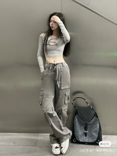 Grunge Korean Outfits, Acubi Fashion Women, Acubi Concert Outfits, Acubi Aesthic Outfits, Korean Street Wear Aesthetic, Korean Y2k Outfits, Hairstyles For Jeans And Top, Outfit Y2k Aesthetic, Acubi Outfit