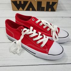 Airwalk Legacee Sneakers Men's Size 10 - Red Comes In Damaged Box White And Gold Sneakers, Airwalk Shoes, Skater Shoes, Mens Tennis Shoes, Gold Sneakers, Black And White Sneakers, Black High Tops, Sneakers Grey, Black Sneakers