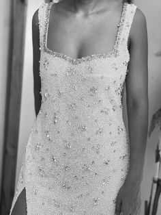 Handmade beaded Short Wedding Dress/Bridal Mini Short Dress/chic vintage mini beaded party dress/Women's Dresses/Bridal Reception Dress XS----BUST:- 32, WAIST:-24, HIP:-34 S----BUST:- 34, WAIST:-26, HIP:-36 M----BUST:- 36, WAIST:-28, HIP:-38 L----BUST:- 38, WAIST:-30, HIP:-40 XL----BUST:- 40, WAIST:-32, HIP:-42 XXL----BUST:- 42, WAIST:-34, HIP:-44 Customize Your Size 𝐂𝐚𝐫𝐞 𝐈𝐧𝐬𝐭𝐫𝐮𝐜𝐭𝐢𝐨𝐧𝐬: *Dry Clean only *Do not soak in water 𝐍𝐨𝐭𝐞: 𝐏𝐫𝐨𝐝𝐮𝐜𝐭 𝐜𝐨𝐥𝐨𝐮𝐫 𝐦𝐚𝐲 𝐬𝐥𝐢𝐠𝐡𝐭𝐥𝐲 𝐯𝐚𝐫𝐲 𝐝𝐮𝐞 𝐭𝐨 𝐩𝐡𝐨𝐭𝐨𝐠𝐫𝐚𝐩𝐡𝐢𝐜 𝐥𝐢𝐠𝐡𝐭𝐢𝐧𝐠 𝐬𝐨𝐮𝐫𝐜𝐞𝐬 𝐨𝐫 𝐲𝐨𝐮𝐫 𝐦𝐨𝐧𝐢𝐭𝐨𝐫 Note-If you would like to custom size your dress, please leave a message in the notes of your order of your detailed size measurements for bustwaisthipshollow to floor with shoesinch or cm Beaded White Dress Short, Beaded White Dress, Katherine Tash, Bridal Mini Dress, Wedding Dress Chic, White Dress Short, Bridal Mini, White Beaded Dress, Bridal Reception Dress