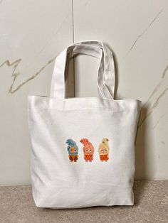 Trendy Cartoon Print Bags For Daily Use, Trendy Bags With Cartoon Print For Daily Use, Cute Multicolor Cartoon Print Bags, Trendy White Bag With Cartoon Print, Casual Bags With Cute Design For Gift, Casual Bags Suitable As Gifts, Rectangular Bags With Cartoon Print For Daily Use, Cute Design Tote Bag For Daily Use, Cute Everyday Bags With Cartoon Print