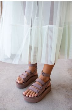 This sporty gladiator sandal revamp is boosted by a chunky platform sole, hook-and-loop closures and a removable ankle strap for added versatility. 1 3/4" platform Textile and leather upper and lining/rubber sole Imported Teva Mevia Flatform Outfit, Teva Sandals Dress Outfit, Uggs Sandals Outfit, Cute Comfy Sandals, Casual Outfits With Sandals, Women’s Sandals, Summer Sandals 2024, Sandals 2024 Trends, Summer Sandals Outfit