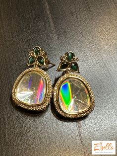 Kundan Earring With Green Stone Earrings Silver Tone Kundan Earrings, Green Stone, Green Gold, Green And Gold, Silver Earrings, Silver Tone, Gold Plate, Plating, Stone