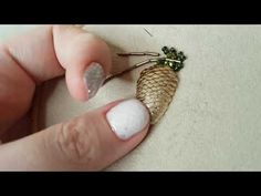 Вышивка шишки пайетками - YouTube Stump Work, Shibori Jewelry, Beads Work, Seed Beading, Bead Charms Diy, Beaded Jewelry Tutorials, Beading Tutorial, Beaded Brooch, Shibori