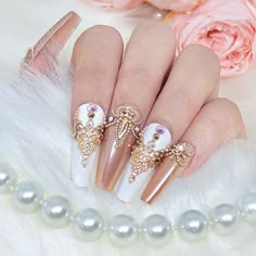 This week only 25% off all nail charms! Time to stock up for #springnails 💐 Use code CHARMED ✨ . Pretty nails by @whitenovia for @daily_charme 💕 Shop for featured products at DailyCharme.com ✨ Caviar Beads Nail Art, Nail Caviar, Ongles Bling Bling, Ombre Nail Art Designs, Chrome Nail Art, Nagellack Trends, Dot Nail Art, Ombre Nails Glitter, Fall Nail Art Designs