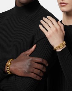 Versace Medusa Chain Bracelet for Men | US Online Store Versace Gold Bracelet, Gold Bracelet Men, Little Finger Ring, Jewelry Mood Board, Versace Gold, Versace Fashion, Versace Jewelry, Tattoo Bracelet, Incredible Tattoos