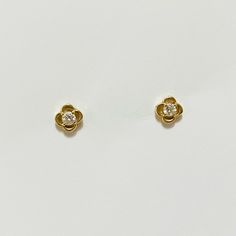 These Absolutely Stunning Solid 14k (585) Yellow Gold Stud Earrings Feature A Lucky Clover Design With Geninue Natural Round Cut Diamonds (2.5mm Each). A Breathtaking Display Of Luxury, These Earrings, Although, Dainty In Size, Are Bright And Sparkly! Diamonds Are Top Quality And The Yellow Gold Is Of A Beautiful Rice Color! Brand New! Yellow Gold: 14k (Stamped 585) Length And Width Of Stud: 5.25 X 5.25mm Round Diamonds: 2 Pcs 2.5mm Total Ctw: 0.14 Ctw Diamond Color-Clarity: G Color Si Clarity 14k Yellow Gold Earrings With Diamond Accents, 14k Yellow Gold Flower Earrings For Anniversary, Gold Round Flower Earrings For Anniversary, Yellow Gold Flower-shaped Earrings For Anniversary, Anniversary Yellow Gold Flower Shaped Earrings, Yellow Gold Round Flower Earrings With Prong Setting, Yellow Gold Round Flower Earrings For Anniversary, Fine Jewelry Yellow Gold Flower Earrings With Diamond Accents, Elegant Diamond Earrings Stamped 14k