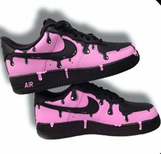 The Black Pink Drip Custom Air Force 1 is a must-have for sneakerheads. Upgrade your shoe collection with this streetwear classic. Featuring a unique pink drip design and iconic Air Force 1 silhouette, these shoes look as good as they feel. Showcase your style with a classic. Exactly as shown in the pictures. 📷 Brand New & Authentic. 💯 Hand Painted with attention to detail. 👨‍🎨 Waterproof and Flexible. ❤️ Unisex model. Please refer to the Size Chart. 👟👫 Free Worldwide Shipping. ✈️🌍 Pink Low-top Sneakers With Logo Print, Pink Sneakers With Logo Print For Streetwear, Pink High-top Sneakers With Logo Print, Pink High-top Custom Sneakers For Streetwear, Pink Skate Shoes With Boost Midsole For Streetwear, Custom Lace-up Sneakers With Logo Print For Streetwear, Pink Casual Custom Sneakers For Streetwear, Pink Custom Sneakers With Round Toe For Streetwear, Pink Sneakers For Skateboarding With Boost Midsole