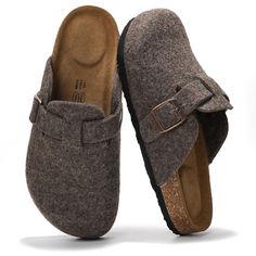 PRICES MAY VARY. 𝗚𝗲𝗻𝘂𝗶𝗻𝗲 𝗦𝘂𝗲𝗱𝗲 𝗜𝗻𝘀𝗼𝗹𝗲𝘀: These mules are designed with genuine suede insoles that provide soft cushioning for your feet. The arch support ensures you can wear them all day without discomfort. The flat slip-ons are not only comfortable but also fashionable, making them a great addition to your wardrobe. 𝗠𝗶𝗰𝗿𝗼𝗳𝗶𝗯𝗲𝗿 𝗨𝗽𝗽𝗲𝗿: Experience ultimate comfort and style with our Benton Clogs for women. The trendy flat slip-ons features a Microfiber Upper Material that is extremely soft and shape-retentive, making them perfect for everyday wear. 𝗡𝗮𝘁𝘂𝗿𝗮𝗹 𝗖𝗼𝗿𝗸 𝗙𝗼𝗼𝘁𝗯𝗲𝗱: The Benton Clogs for women by Project Cloud will provide you with the ultimate comfort and support. The natural cork footbed sandals are designed with a trendy flat slip-on Outdoor Slippers Women, Shoes For Women Clogs & Mules, Comfy Shoes For Women, Women Birkenstock Sandals Outfits, Women’s Clogs, Shoes To Wear With Trousers, Outfit Ideas With Crocs, Casual Comfy Shoes, Summer Slippers For Women