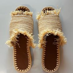 This Never Used Sandal Is Handmade With Natural Raffia Straw. It Also Comes With A Leather Insole. It’s The Perfect Sandal For The Summer! Beige Woven Summer Espadrilles, Summer Beige Woven Espadrilles, Beach Open Toe Woven Espadrilles, Brown Flat Heel Flip Flops For The Beach, Beige Summer Espadrilles For Vacation, Natural Open Toe Espadrilles For Beach Season, Beige Summer Espadrilles For Beach, Beige Flat Heel Flip Flops For Beach, Natural Espadrilles For Beach Season