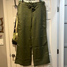 Gap Size 10 Never Worn - New With Tags- Green Wide Leg Mid Rise Stretch Linen Pants Gap Wide Leg Linen Pants, Gap Cotton Wide Leg Bottoms, Gap Wide Leg Pants For Spring, Gap Linen Bottoms With Pockets, Gap Linen Spring Bottoms, Gap Linen Pants For Spring, Gap Full Length Bottoms With Pockets, Gap Linen Spring Pants, Gap Wide-leg Spring Pants