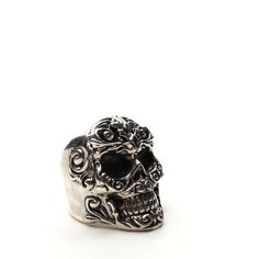 King Baby Studio Floral Scroll Belief Skull Ring Silver .925 Msrp $615 Approximately Fits Us 9.5 As Shown In Photos Natural Patina Has Been Left On The Silver - May Vary Slightly From Photos As Each Piece Is Unique Item Is New With Store Tags But With Out Jewelry Bag/Box All Of Our Products Are 100% Authentic And Purchased From Various Authorized Retailers. Fast Shipping All Items Are Typical Shipped Within 24 Hour Of Purchase (Excluding Weekends) To The Shipping Address On File. We Will Ship Your Item In Either A Box Or In A Poly Bag. Double Boxing Is Available Upon Request. Please Request This In Purchasing Notes. Read Our Feedback And Buy With Confidence! Your Feedback Is Very Imp Black Obsidian Ring, Handmade Skulls, Obsidian Ring, Jewelry King, King Baby, Jewelry Bag, Black Obsidian, Skull Ring, Poly Bags