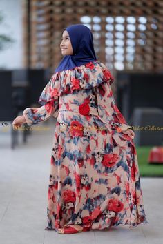 Little Zarqa Dress - Modest Collection Modest Mom, Hijab Shop, Daughter Dress, Mother Daughter Matching Outfits, Mom And Daughter Matching, Elegant Ball Gowns, Mother Daughter Dress, Modest Wear, Family Fashion