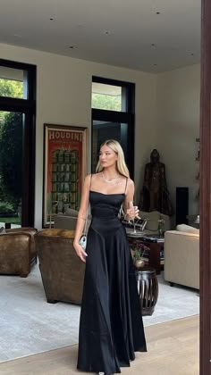 Sexy Mermaid Spaghetti Straps Black Birthday Dress 22th Birthday Outfits