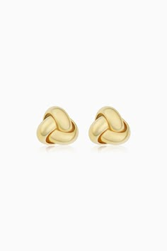 Dainty and sculptural, our Forget Me Knot Studs suit those with a refined, classic taste. These earrings are petite enough to be worn daily but stately enough to become a family heirloom. 14k Solid Gold Push Back Closure 9mm Diameter 0.4 Grams Solid Gold Crafted in Arezzo, Italy Everyday Jewelry Gold, Knot Stud Earrings, Knot Studs, Jewelry Essentials, Earring Studs, Gold Piece, Jewelry Lookbook, Gold Price, Girly Jewelry