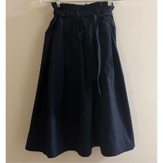 New Skirt Women’s Size 4 Navy Blue, Midi 35% Cotton 65% Polyester Navy Flared Skirt For Spring, H&m Pleated Summer Bottoms, Navy Pleated Skirt Bottoms For Spring, H&m Summer Flared Skirt, Spring Navy Pleated Bottoms, H&m Flared Summer Skirt, Navy Pleated Bottoms For Spring, Navy Pleated Skirt For Spring, H&m Flared Skirt For Summer