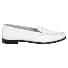 100% authentic Church's Kara loafers in white glazed leather. Have been worn once inside and shows a very soft darker spot on the inside of the right heel. Overall in virtually new condition. Measurements Imprinted Size 39.5 Shoe Size 39.5 Inside Sole 26cm (10.1in) Width 8cm (3.1in) Heel 1.5cm (0.6in) All our listings include only the listed item unless otherwise specified in the description above. Flats Shoes, White Glaze, Shoes White, Karate, Loafers Men, Spot On, Loafer Flats, Dress Shoes Men, Shoes Flats