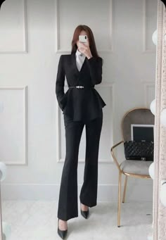 Korean Suit, Business Outfits Women, Korean Fashion Dress, Stil Elegant, Fashionista Clothes, Fashion Attire