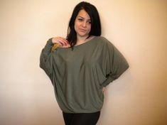 oversize sweater top, off shoulder batwing sleeve sweater, plus size jersey top made to order Fall Relaxed Fit Drop Shoulder Tops, Casual Slouchy Sweater With Drop Shoulder, Casual Slouchy Drop Shoulder Sweater, Slouchy Summer Loungewear Tops, Trendy Oversized Long Sleeve Loungewear Top, Trendy Oversized Long Sleeve Top For Loungewear, Solid Color Stretch Tops With Batwing Sleeves, Oversized Long Sleeve Top For Spring Loungewear, Slouchy Tops For Loungewear