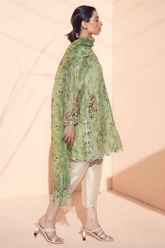 Transition effortlessly into spring with this tea-green khaddi silk printed kurta and printed organza dupatta with embroidery detailing. Paired with raw silk shalwar. Eid Holiday, Printed Organza, Tea Green, Embroidery Detailing, Boutique Dress Designs, Website Features, Boutique Dress, Organza Dupatta, Silk Organza