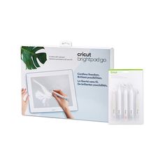 the cricut brightpado kit includes four pens and an easel for drawing