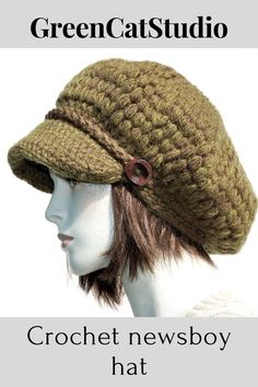 a crochet newsboy hat is shown with the words green cat studio on it