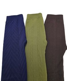 Ladies Fleece Lined Textured Ultra Soft Winter Leggings. -KEEPS YOU WARM: Fleece lining keeps you luxuriously warm down to your ankles. -COMFORTABLE: Leggings have a covered waistband for all day comfort with a personal fit. -GREAT FEEL: Outside has smooth textured feel to the touch and Inside legging has premium plush fleece lining. -USE - Suitable for outdoor activities, shopping, running errands, dancing, yoga, running, exercise, fitness,  horseback riding, boxing, work, traveling any type of Warm Tights, Everyday Leggings, Warm Leggings, Fashion Leggings, Fleece Leggings, Winter Leggings, Legging Sport, Legging Outfits, Womens Leggings