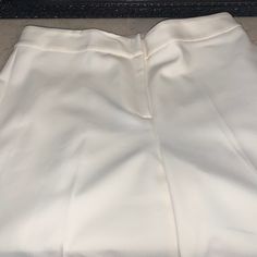 Beautiful Cream Pants By St.John Wide Leg Zipper Closure Nwt In Excellent Condition Size 8 Waist 30” Inseam 28 Cream Trousers For Office, Cream Trousers For Office Wear, Tailored White Trousers, Cream Office Trousers, Elegant Stretch Cream Pants, Tailored White Straight Pants, White Tailored Straight Pants, Cream Stretch Bottoms For Work, White Straight Leg Office Pants