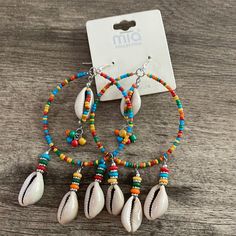 Mia Collection Women’s Large Hoop Seashell Earrings-Nwt Thank You For Your Interest In This Listing Blessed Be The Gift G Colorful Beads Hoop Earrings For Beach, Jewelry Crafts Diy, Jewellery Tutorial, Handmade Jewelry Ideas, Resin Accessories, Seashell Earrings, Personal Jewelry, African Earrings, Wire Jewelry Designs